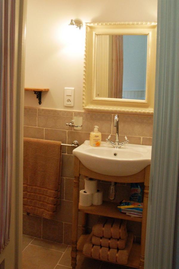 Le Logis Du Pressoir Chambre D'Hotes Bed & Breakfast In Beautiful 18Th Century Estate In The Heart Of The Loire Valley With Heated Pool And Extensive Grounds Bed & Breakfast Les Bois-d'Anjou Eksteriør bilde